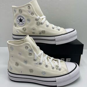 Converse WMNS Cream High-Top
CTAS EVA LIFT HI
EGRET/WHITE/PALE SURPLUS Sneakers
